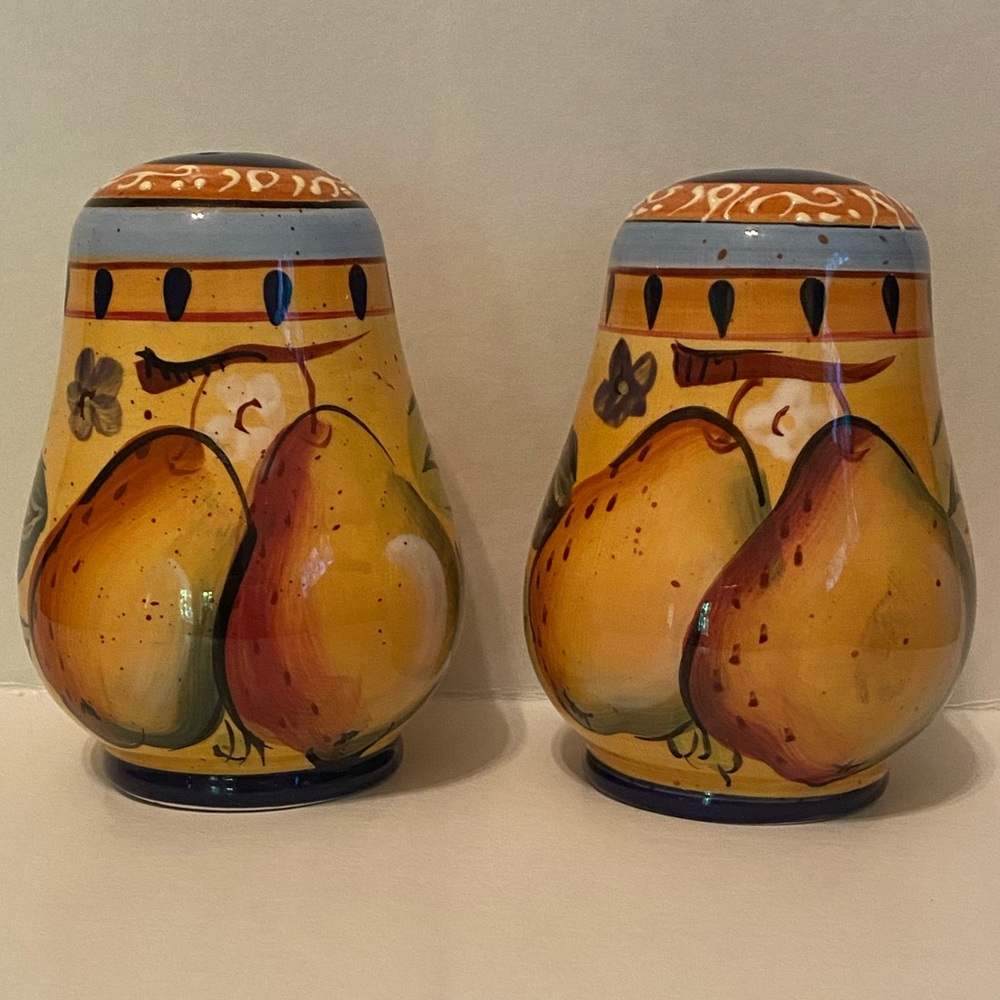 Heritage Mint Mediterranean Pear Salt & Pepper
